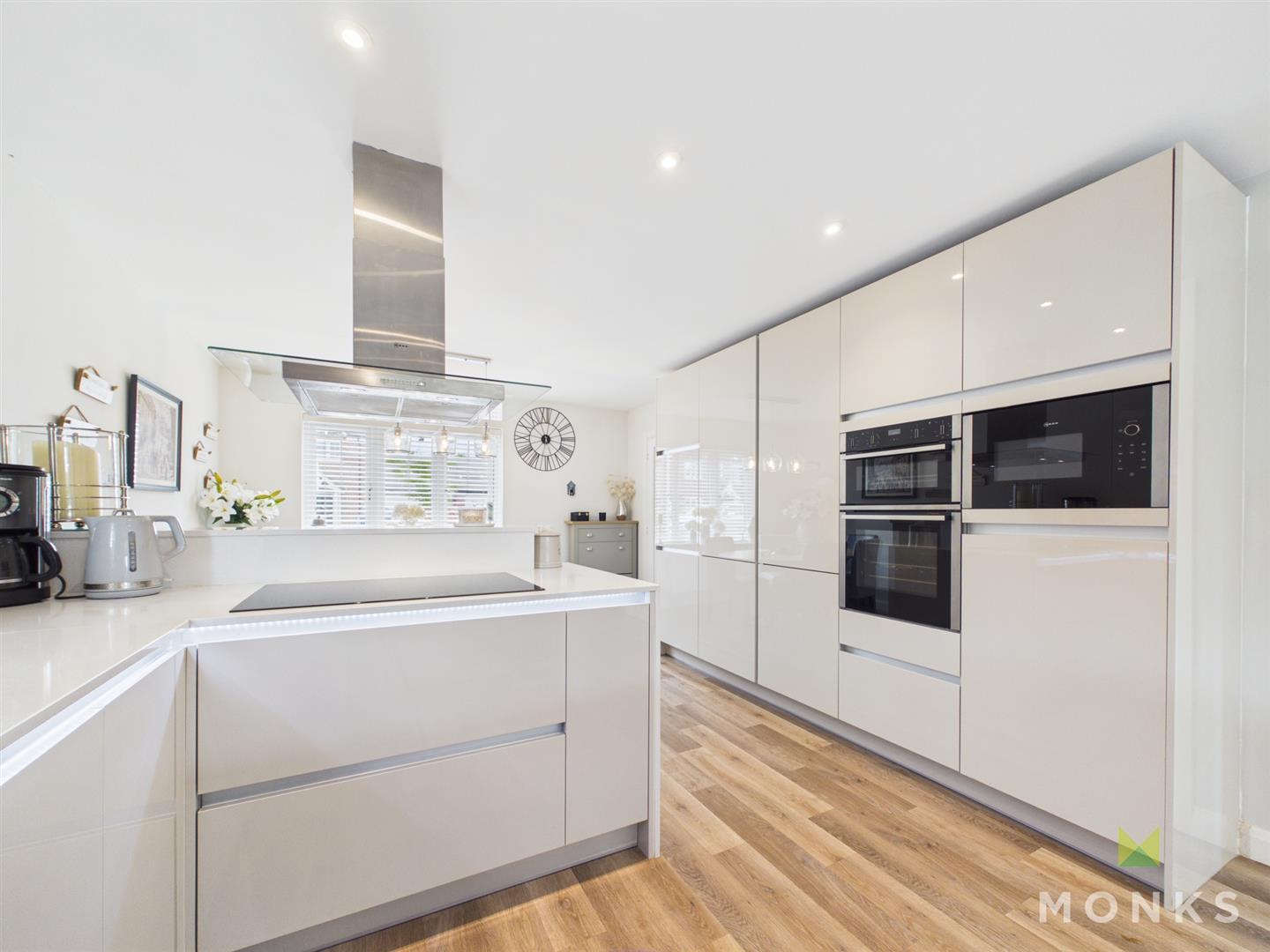 5 Abbot Drive, Shrewsbury, SY4 4FF For Sale